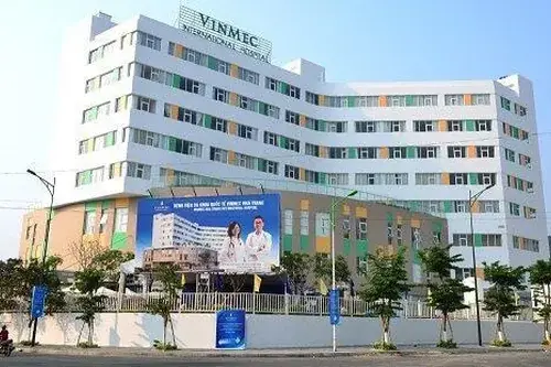 Здание международной больницы Vinmec в Нячанге