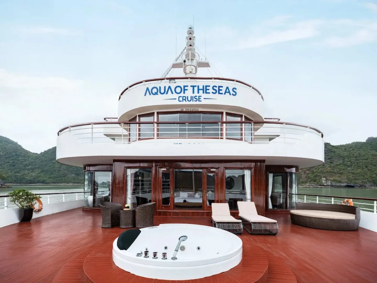 Aqua of the Seas