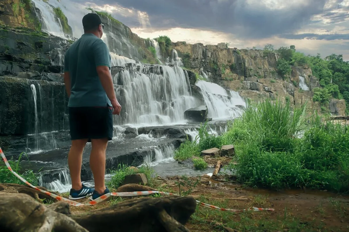 Водопад в окрестностях Далата — направление двухдневной экскурсии