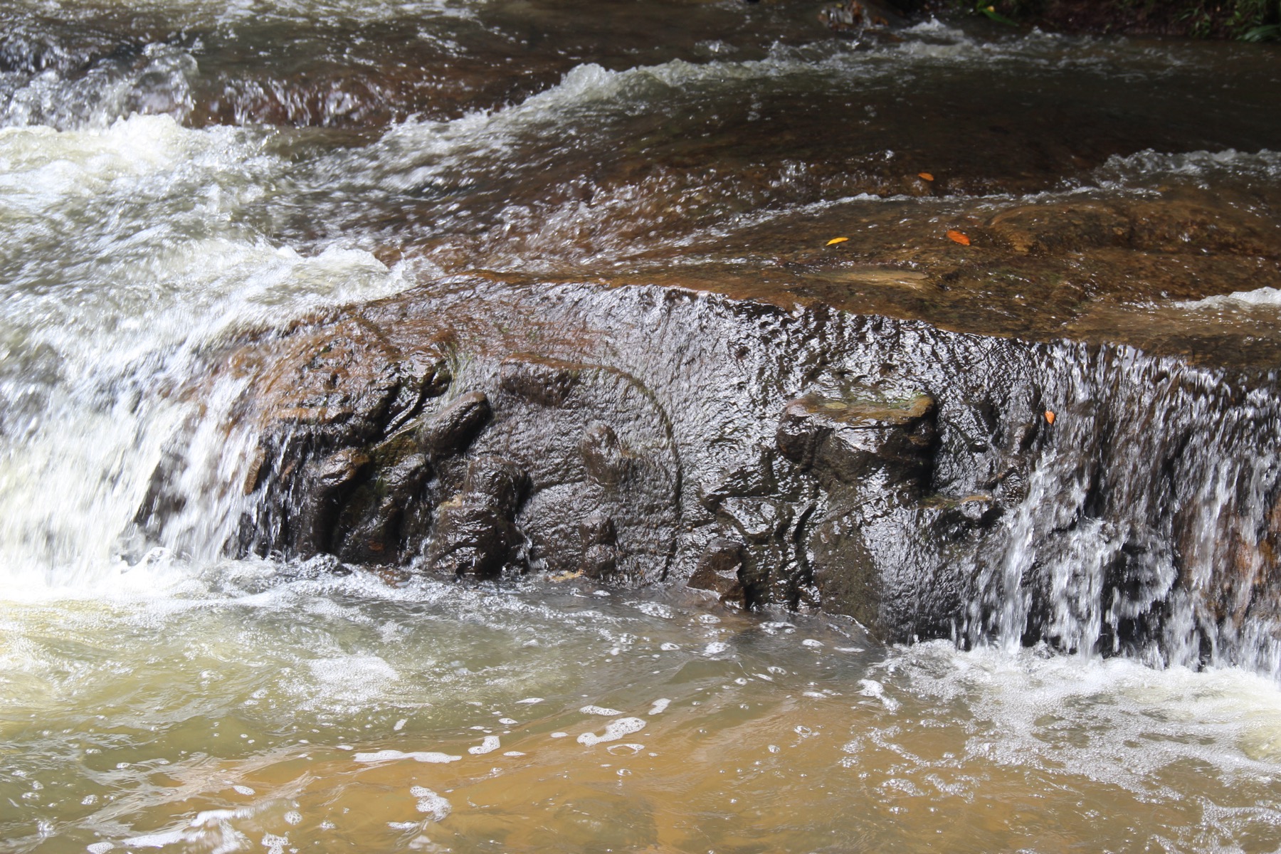 Бантей-Срей, Кбал-Спеан и храмы Ролуос