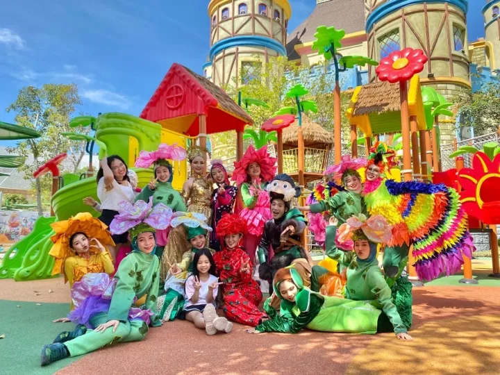 Animal and fairy-tale character performers for Jolly Jungle