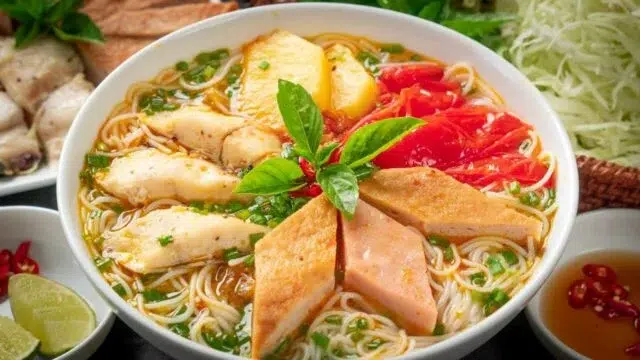 Гастротур по Нячангу: уличная еда с гидом - фото 2