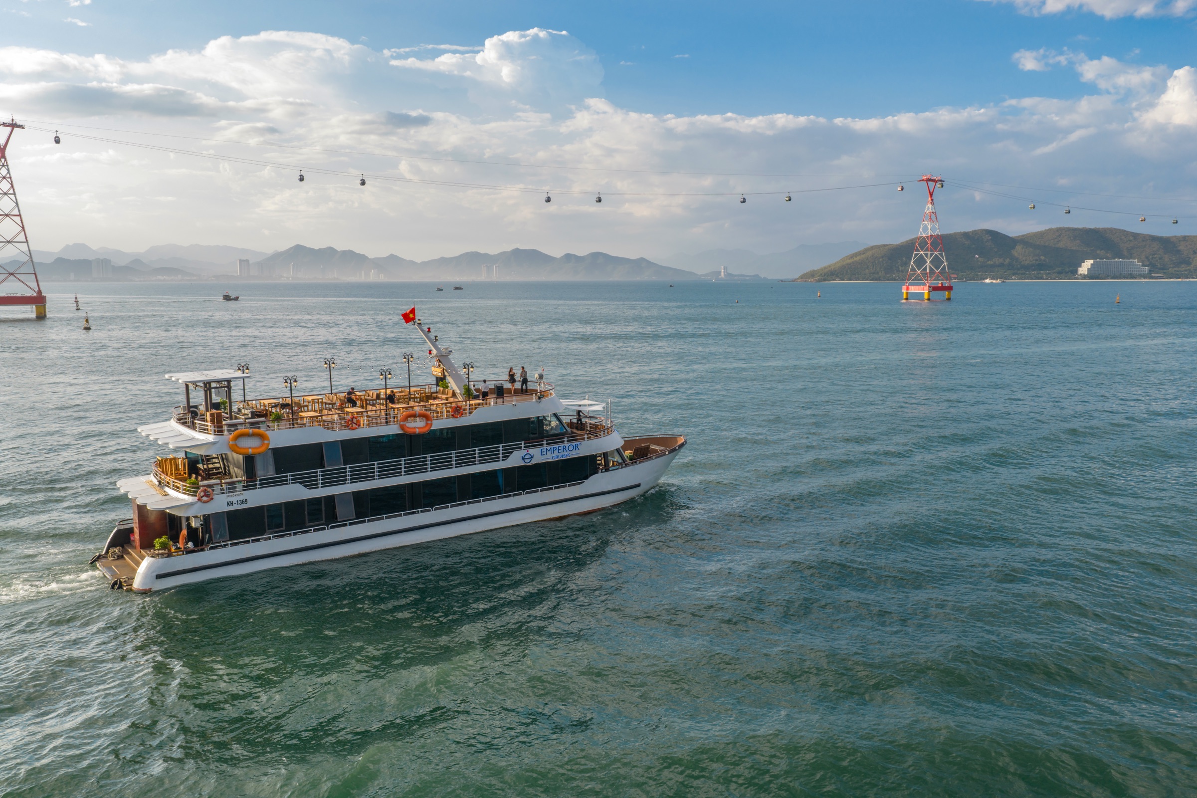 Evening cruise in Nha Trang - фото 3