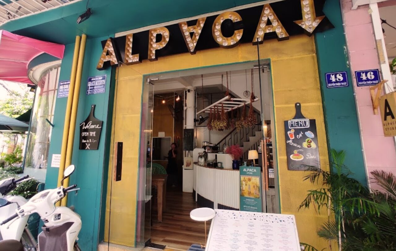 Alpaca Cafe
