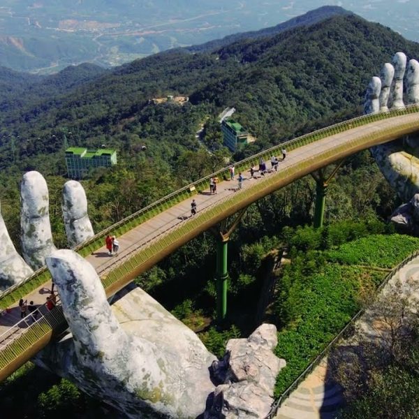 Экскурсия на Золотой мост из Нячанга